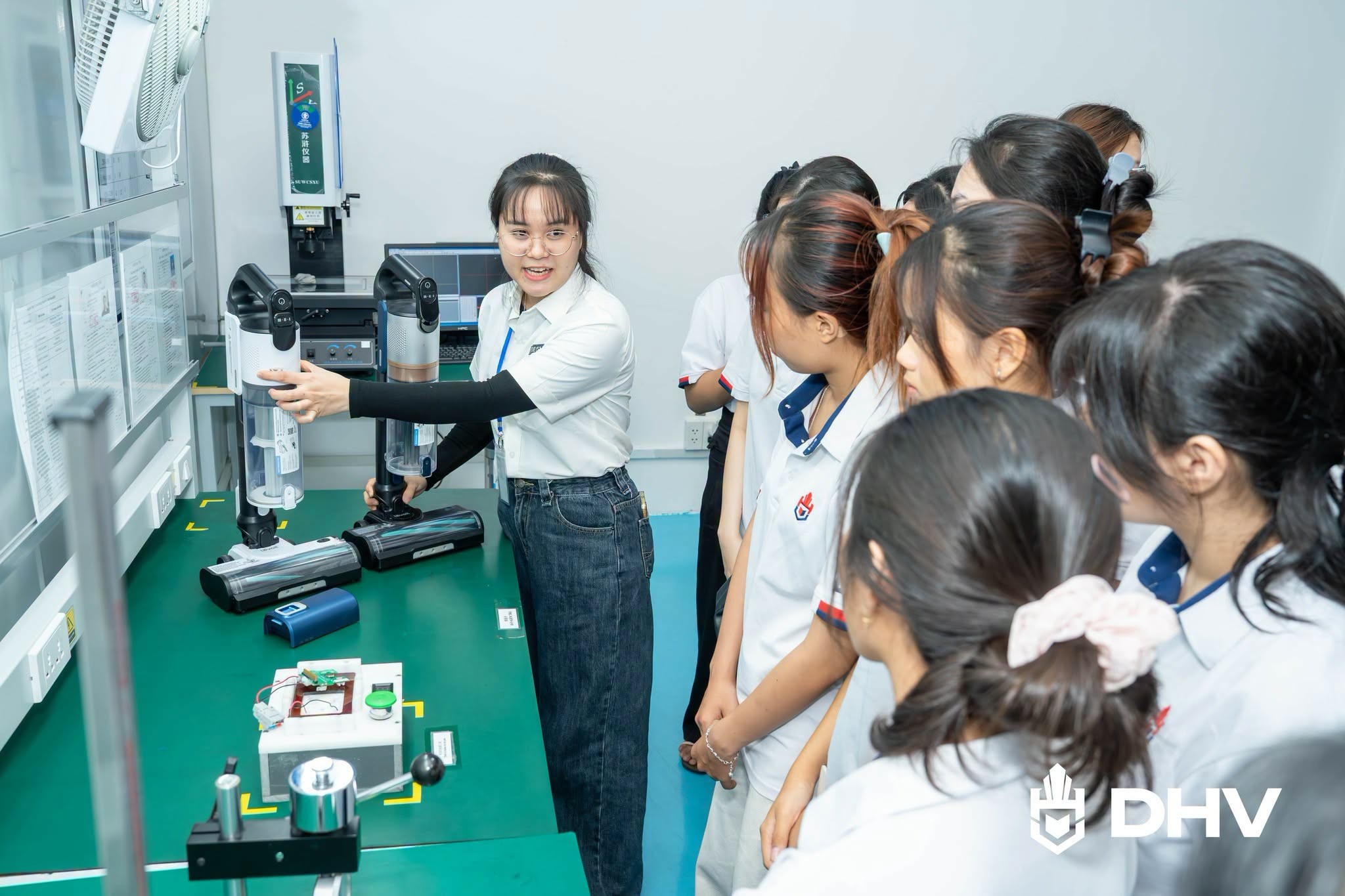 lop-hoc-dinh-huong-ung-dung-tai-dhv-1786364356.jpeg