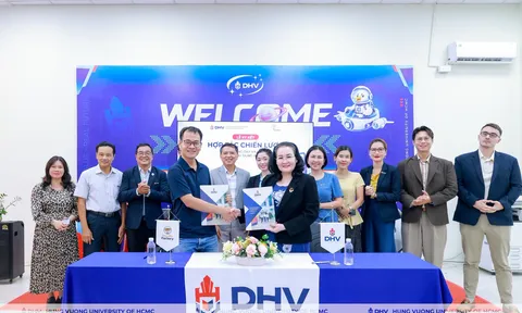 Điểm chuẩn từ 15 điểm, DHV mở rộng ứng dụng AI trong đào tạo.