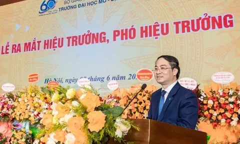 Trường Đại học Mỏ - Địa chất ra mắt Ban Giám hiệu nhiệm kỳ mới, mở ra giai đoạn phát triển mới