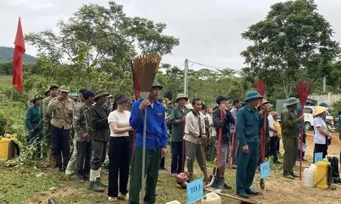 Xã Hùng Chân tăng cường kỹ năng phòng chống cháy rừng cho các lực lượng chức năng và người dân trên địa bàn
