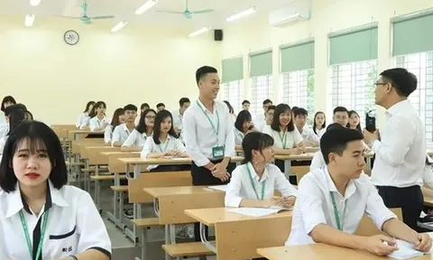 Đề xuất chuyển từ kiểm soát đầu vào sang giám sát kết quả đầu ra trong giáo dục đại học