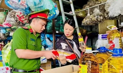Siết quản lý thực phẩm từ khâu công bố đến lưu thông