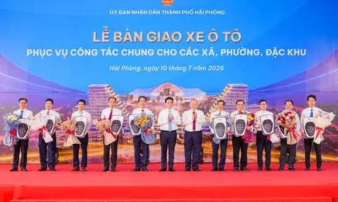 Hải Phòng: Cụ thể hóa Nghị quyết về chuyển đổi xanh, bàn giao 99 xe ô tô điện cho các địa phương