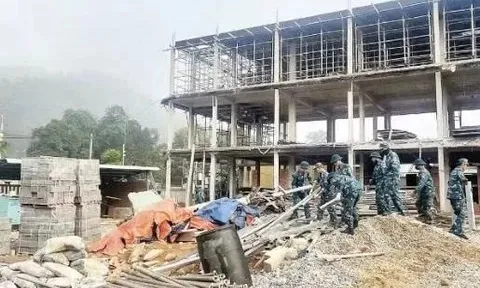 Sắp xếp trường lớp, nâng chất lượng giáo dục