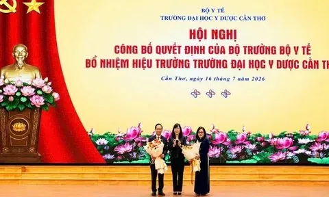 PGS.TS.BS Nguyễn Minh Phương chính thức giữ chức vụ Hiệu trưởng Trường Đại học Y Dược Cần Thơ