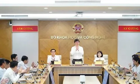 Thúc đẩy khoa học, công nghệ, đổi mới sáng tạo và chuyển đổi số