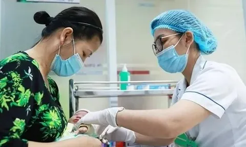 Nhân viên y tế được hưởng phụ cấp ưu đãi nghề như thế nào?