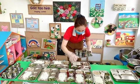 Thủ tướng yêu cầu bảo đảm an toàn, chất lượng bữa ăn nội trú, bán trú trong trường học