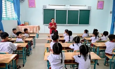Để người thầy có thời gian làm thầy