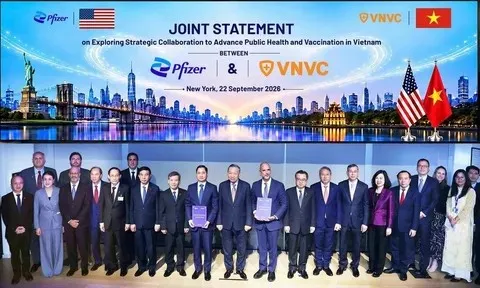 VNVC và Pfizer trao văn kiện hợp tác tại Mỹ, tăng cường năng lực y tế cho Việt Nam