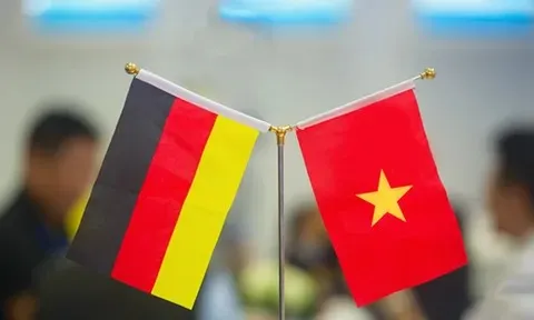 Điện mừng Quốc khánh Cộng hòa Liên bang Đức