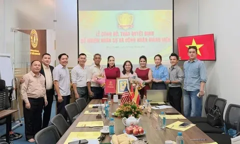 Công bố quyết định bổ nhiệm nhân sự và công nhận giảng viên Viện ISTBD